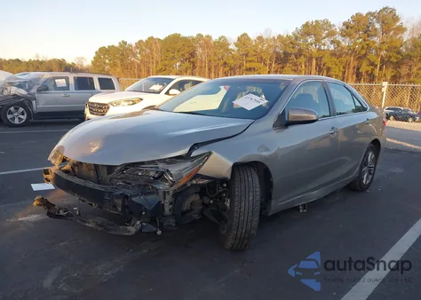 2015 Toyota Camry Se z USA, uszkodzony, nr VIN 4T1BF1FK1FU493934